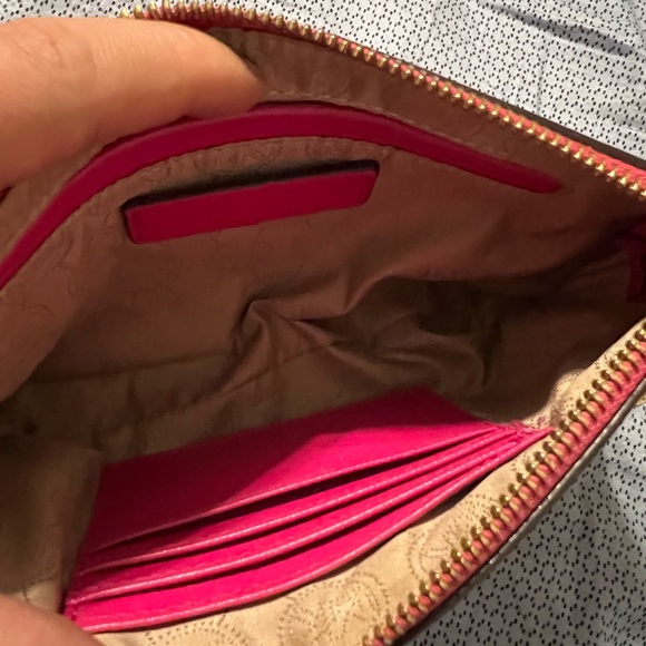 Michael Kors clutch, hot pink - Picture 3 of 3
